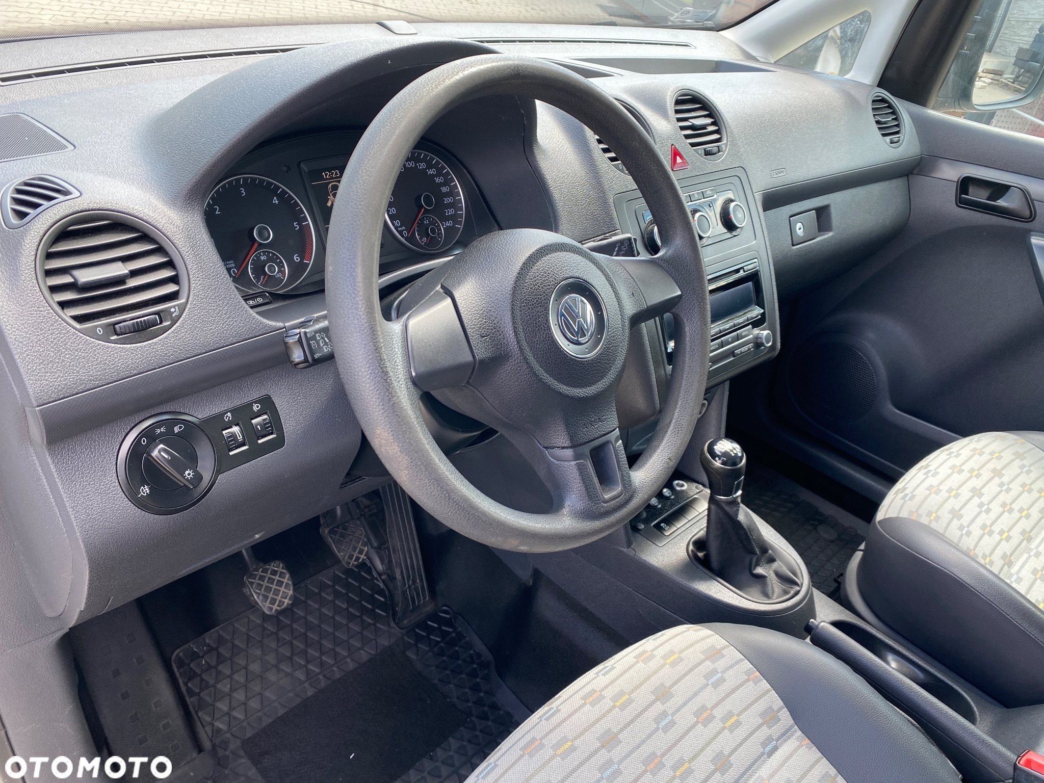 Volkswagen CADDY - 16
