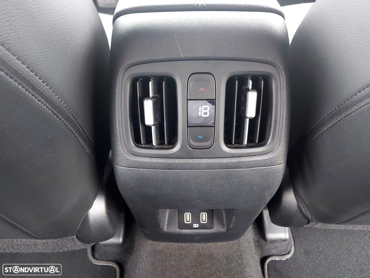 Hyundai Tucson 1.6 CRDi Premium DCT - 36