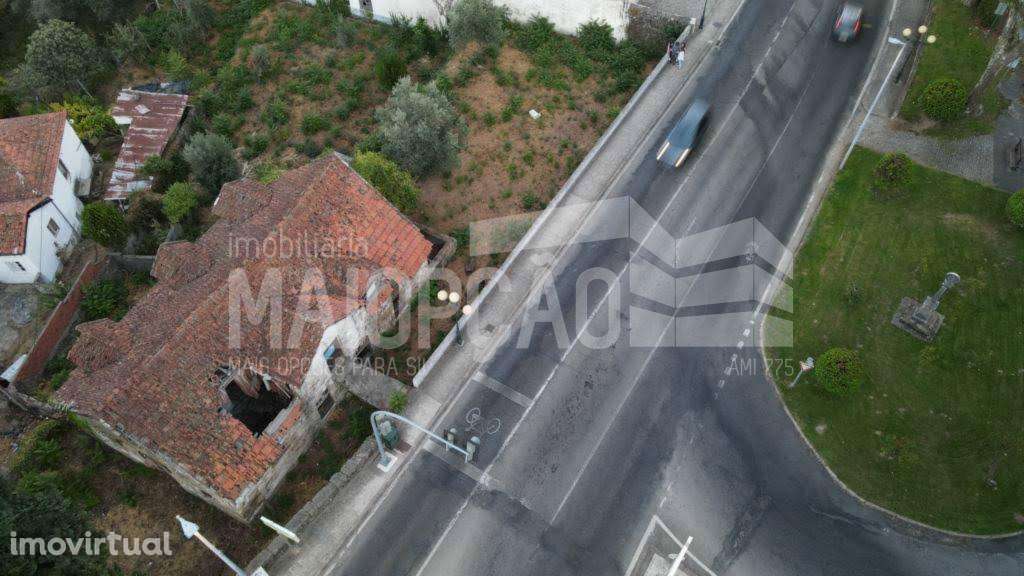 Moradia e Grande Terreno com Projeto para Turismo - Grande imagem: 5/22