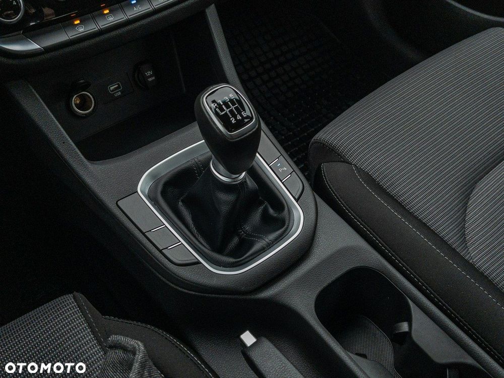 Hyundai i30 1.5 DPI Modern - 22