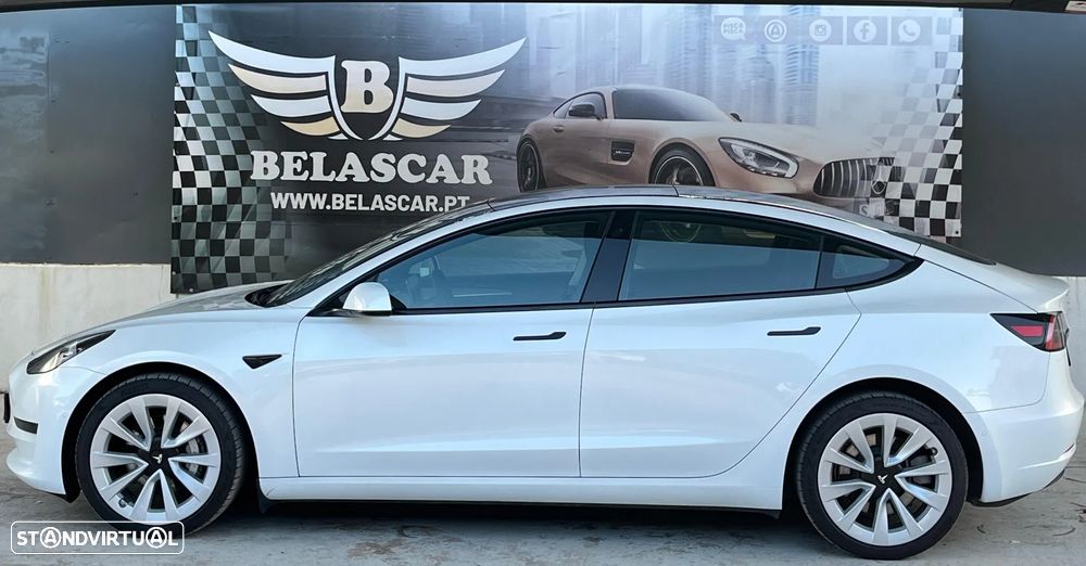 Tesla Model 3 Standard Range Plus RWD — fotografia 3