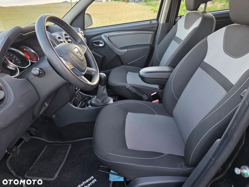 Dacia Duster 1.6 SCe Essential - 21