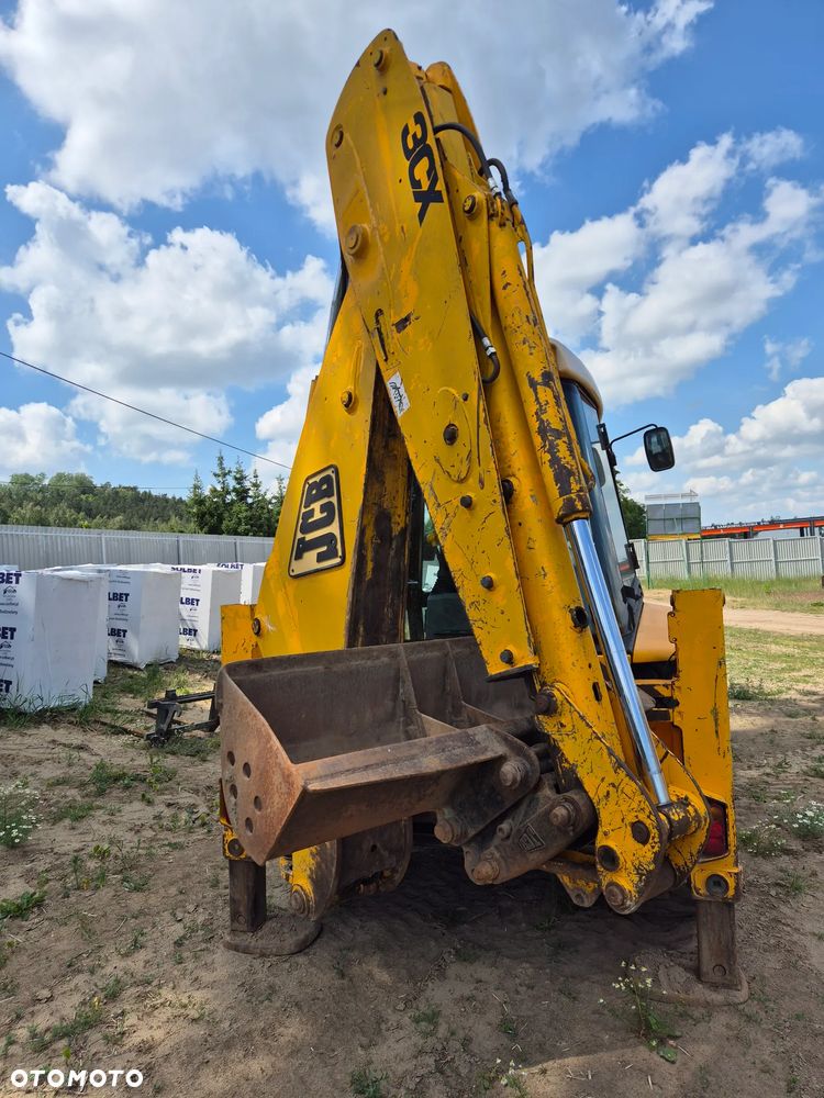 JCB 3cx 4x4 - 9