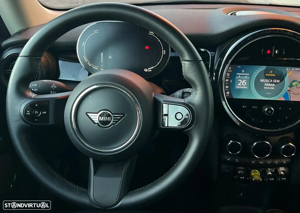 MINI 3 Portas Cooper SE Classic - 6