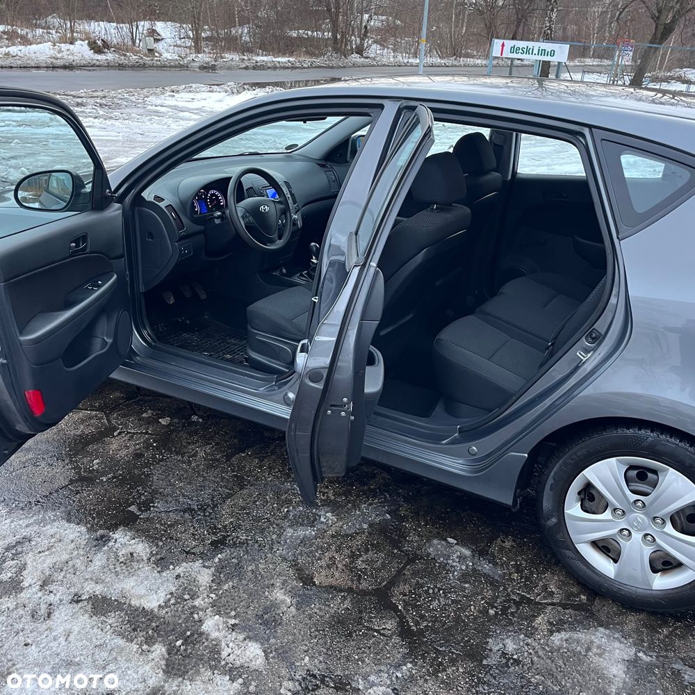 Hyundai i30 1.4 Blue Classic - 13