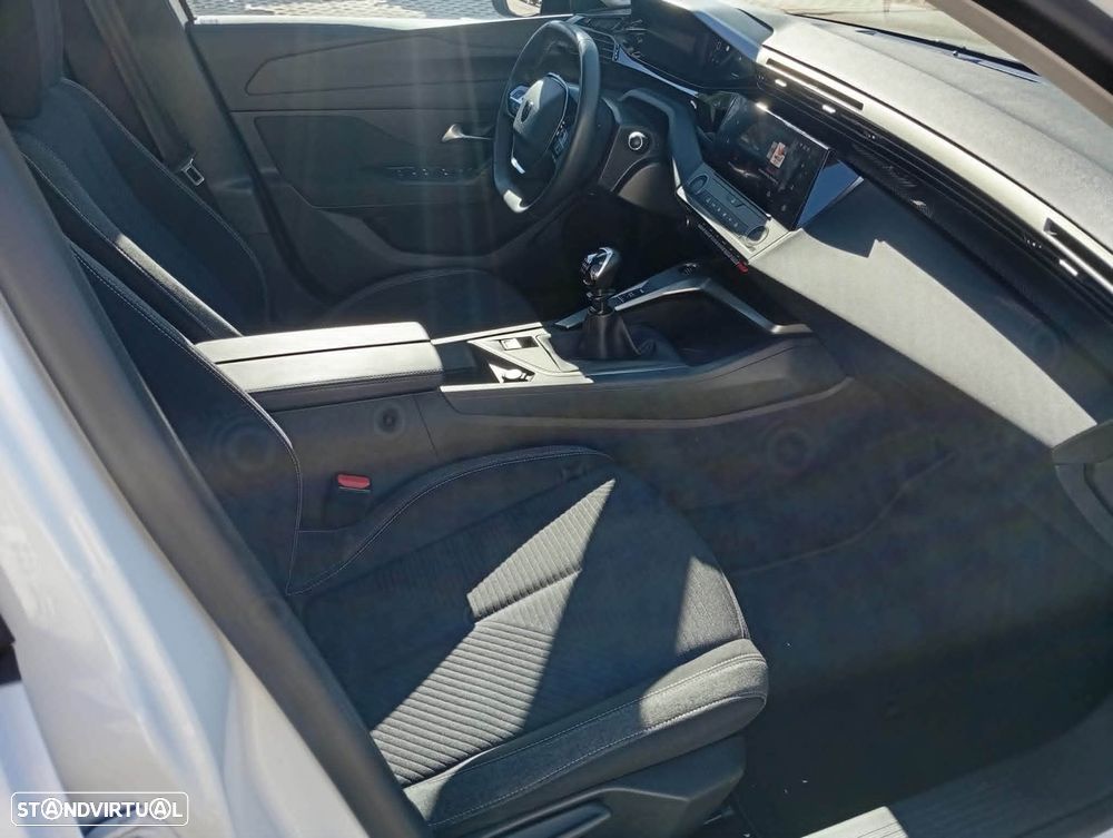 Peugeot 308 SW - 9