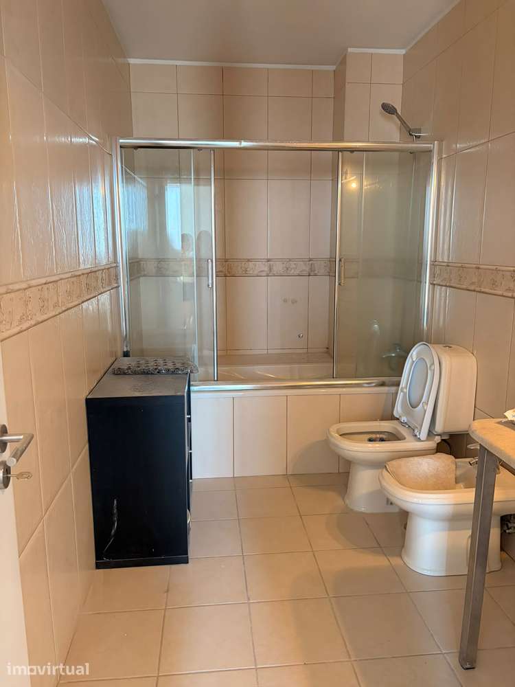 Moradia T3 com piscina, garagem e jardim - Grande imagem: 4/23