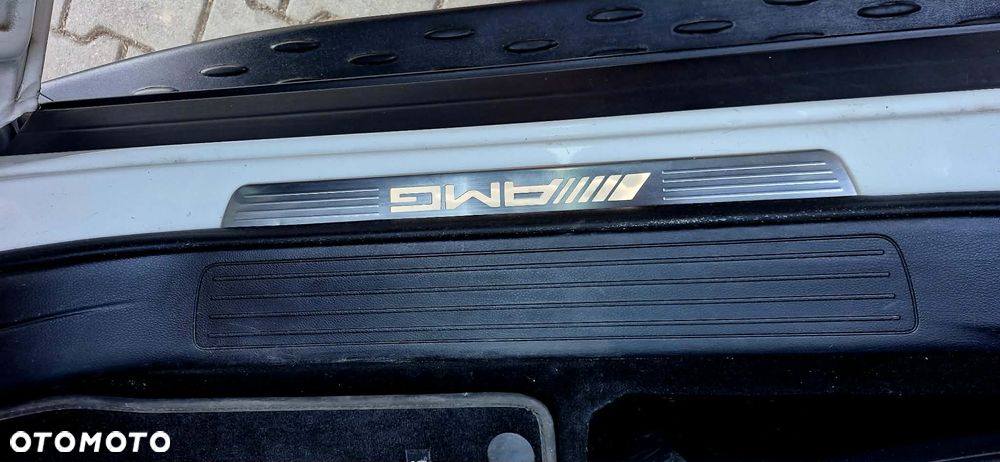 Mercedes-Benz GLE - 13