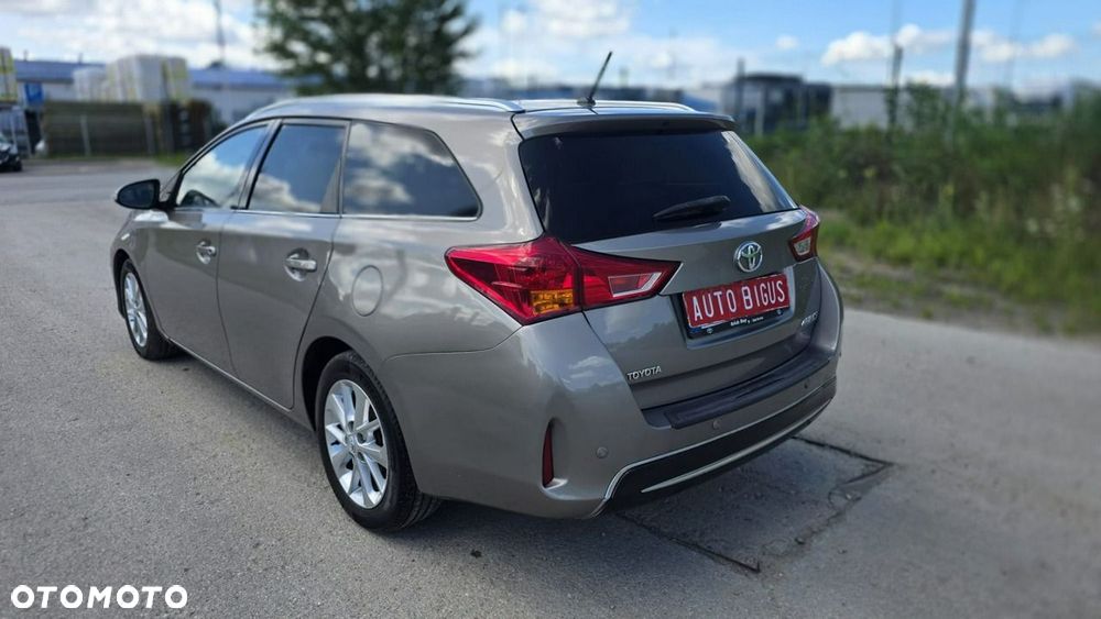 Toyota Auris - 7