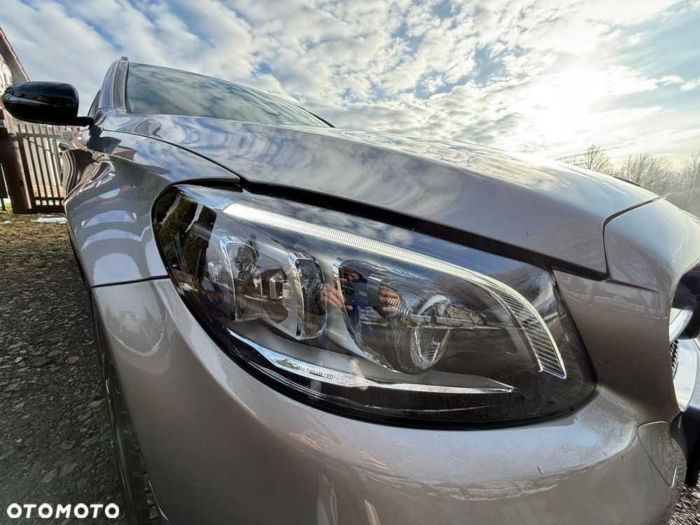 Mercedes-Benz Klasa C 180 9G-TRONIC AMG Line - 34