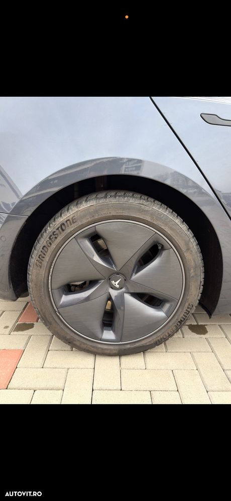 Tesla Model 3 Langstreckenbatterie Allradantrieb Dual Motor - 10