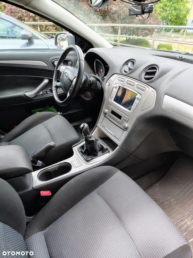 Ford Mondeo 2.0 Trend - 6