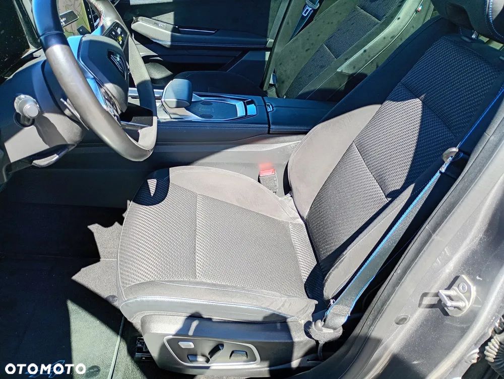 Renault Austral 1.3 TCe mHEV Techno esprit Alpine - 17