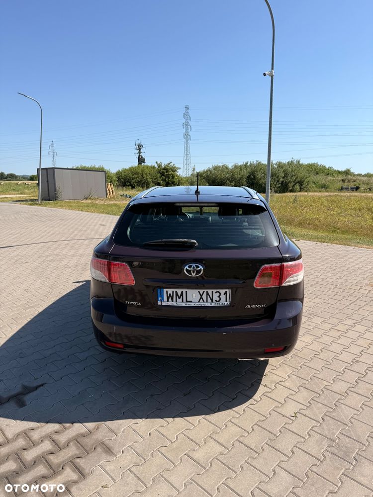 Toyota Avensis 2.0 D-4D Sol - 5
