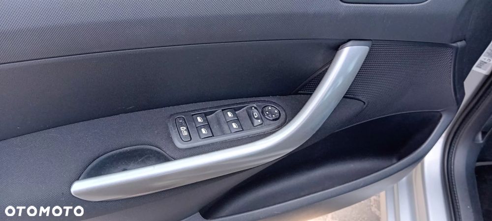 Peugeot 308 1.6 Trendy - 19