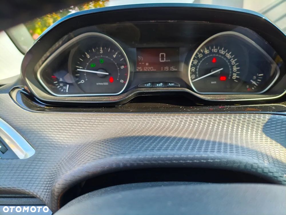 Peugeot 2008 - 15