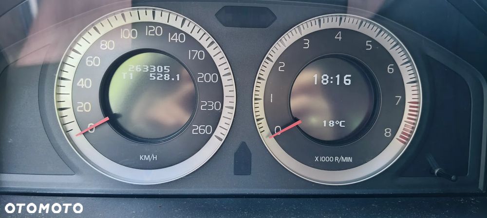 Volvo S80 2.5T Momentum - 9