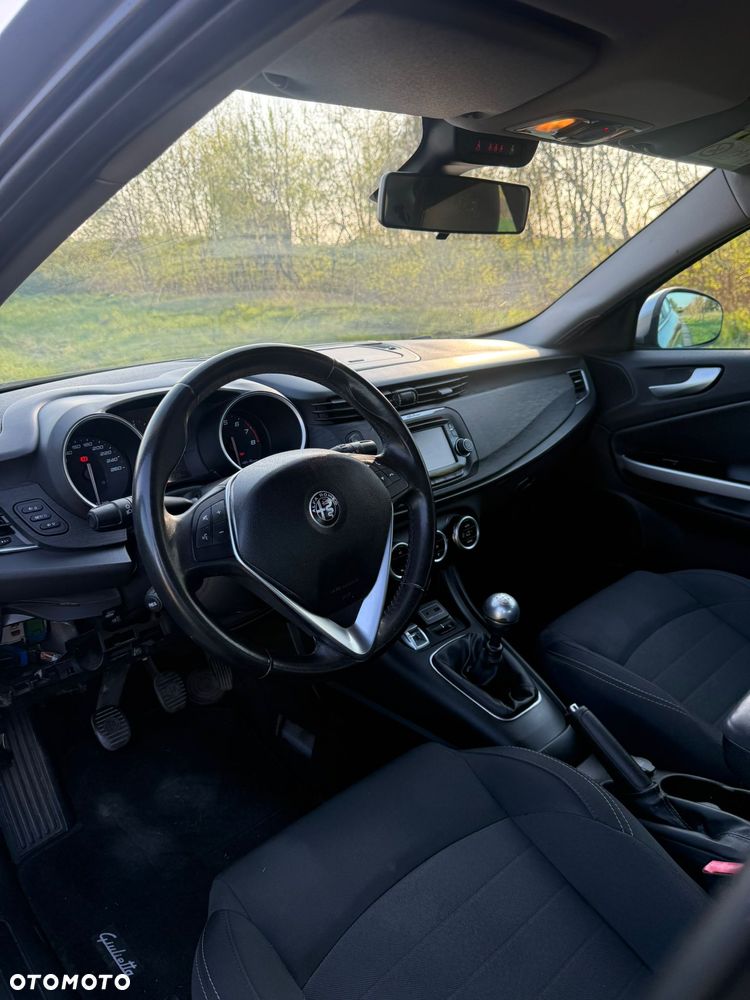 Alfa Romeo Giulietta - 14