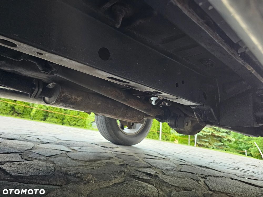 Jeep Cherokee 2.8 CRD Limited - 36