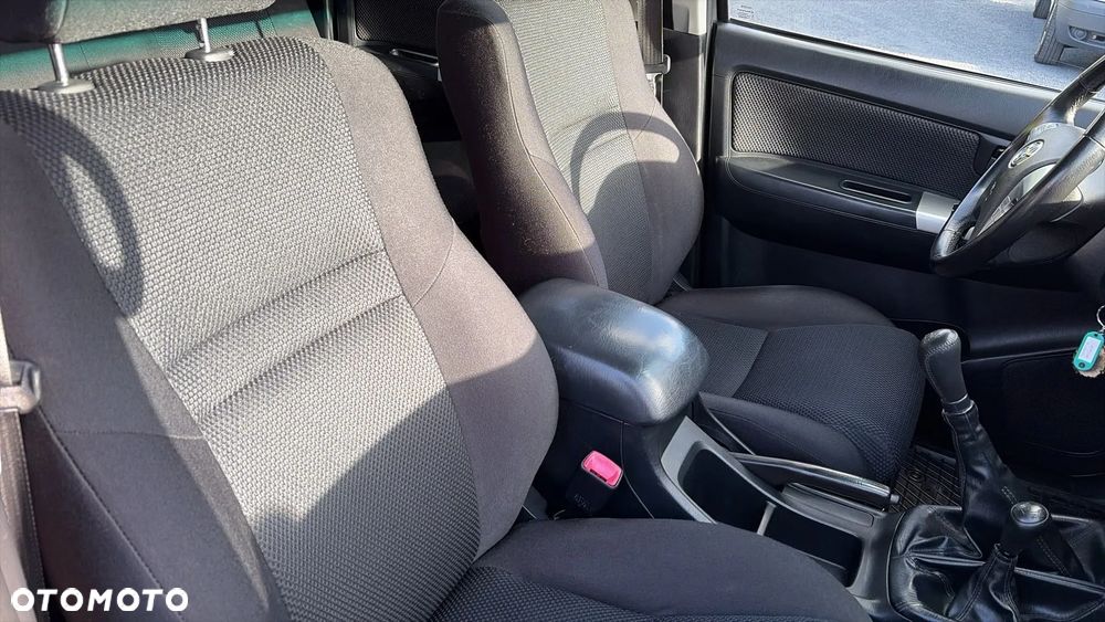 Toyota Hilux 4x4 Double Cab Life - 27