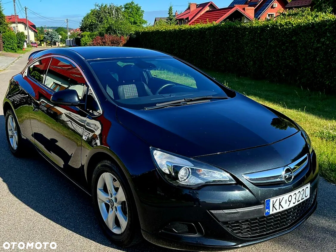 Opel Astra IV GTC 1.4 T Active - 14