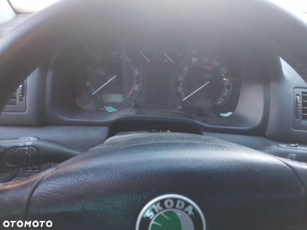 SKODA OCTAVIA I  00-10 1.6 BFQ     LUSTERKO WEWNĘTRZNE - 31