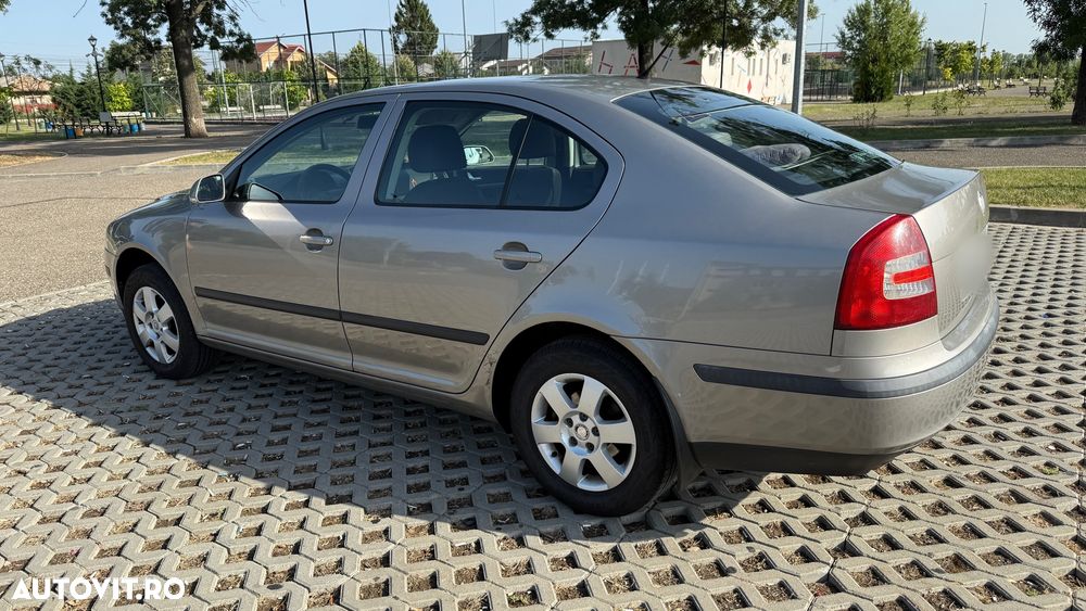 Skoda Octavia 1.6 Elegance - 3
