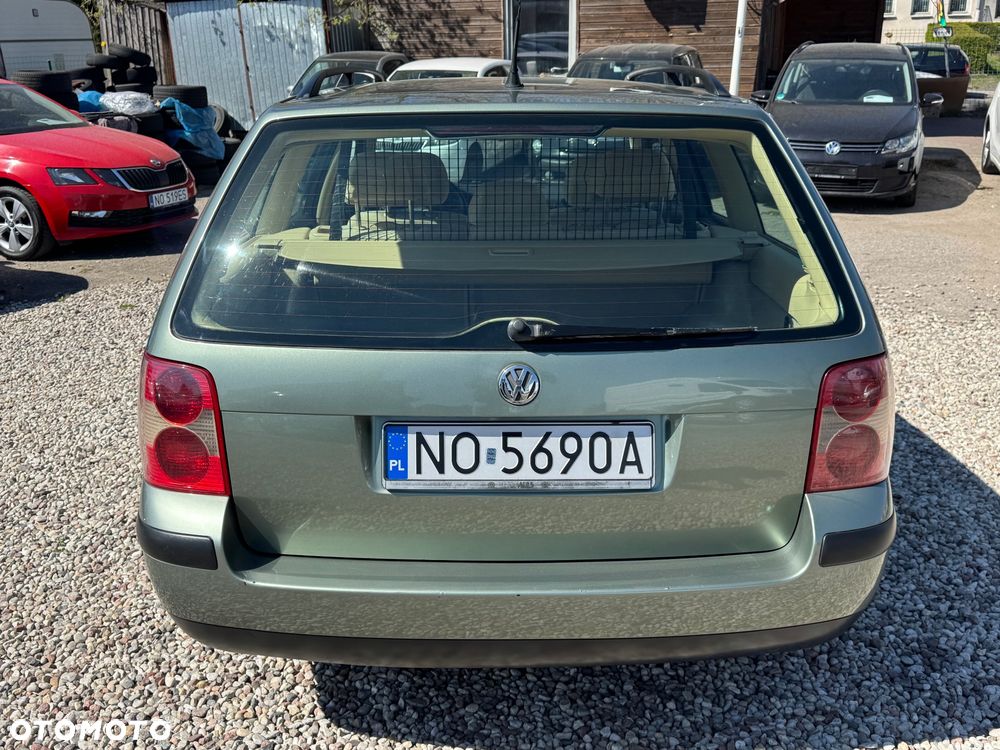 Volkswagen Passat 1.9 TDI Highline - 8