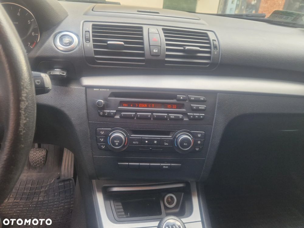 BMW Seria 1 116i - 12