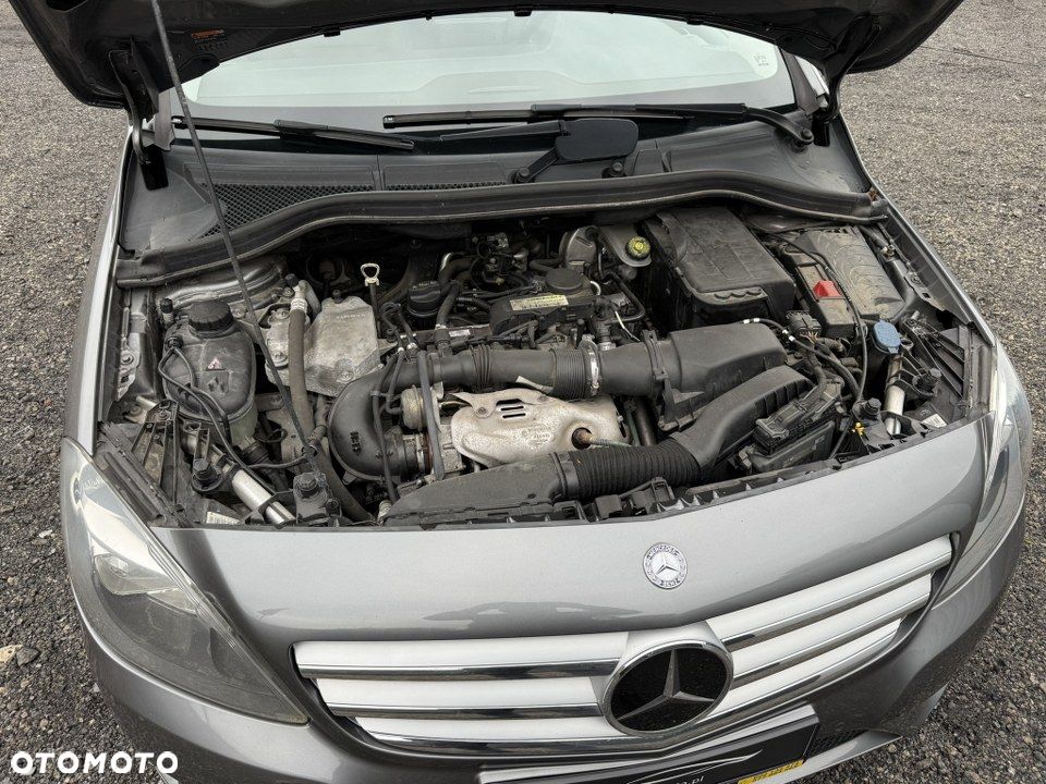 Mercedes-Benz Klasa B 180 (BlueEFFICIENCY) 7G-DCT - 39