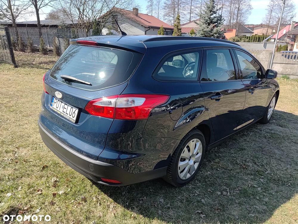 Ford Focus SW - 10