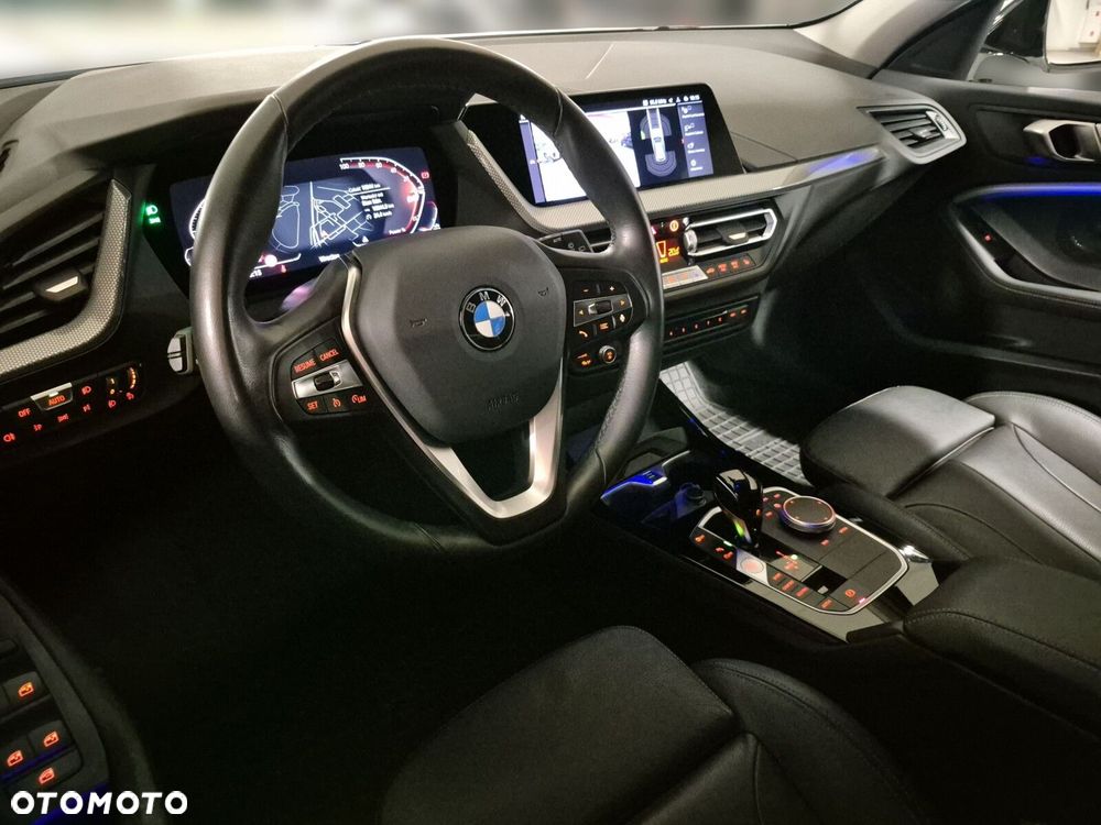 BMW Seria 1 118i Sport Line - 11