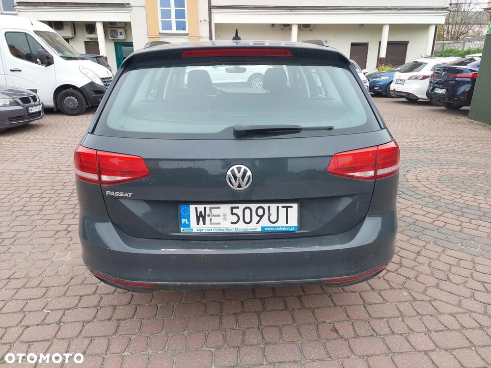 Volkswagen Passat 2.0 TDI SCR Highline - 4
