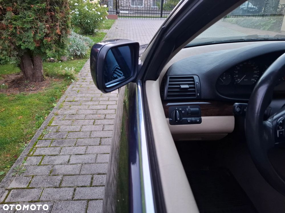 BMW Seria 3 328i - 23