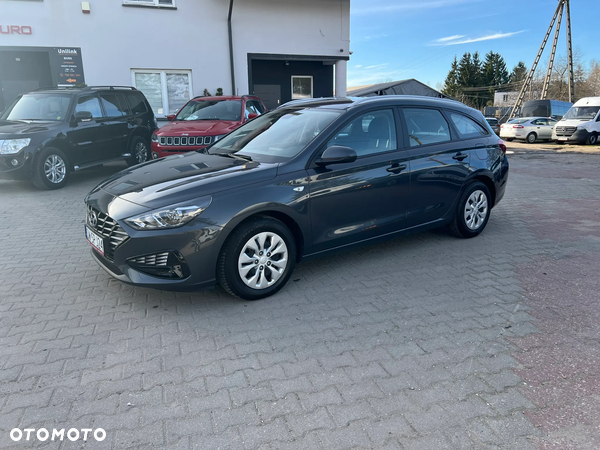 Hyundai i30 1.6 D Classic +