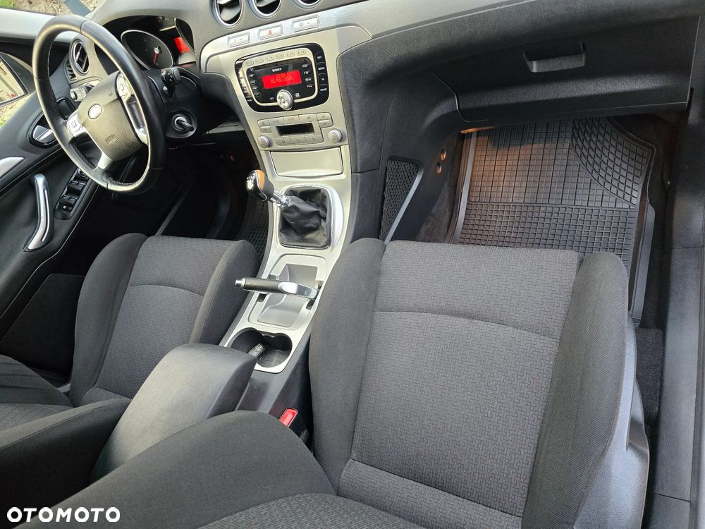 Ford S-Max 2.0 TDCi DPF Business Edition - 33