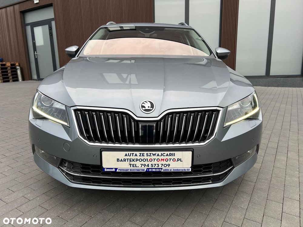 Skoda Superb 2.0 TDI DSG Style - 9