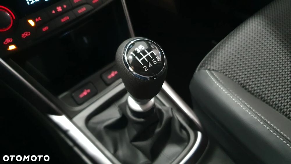 Suzuki SX4 S-Cross 1.4 SHVS Elegance SP - 37