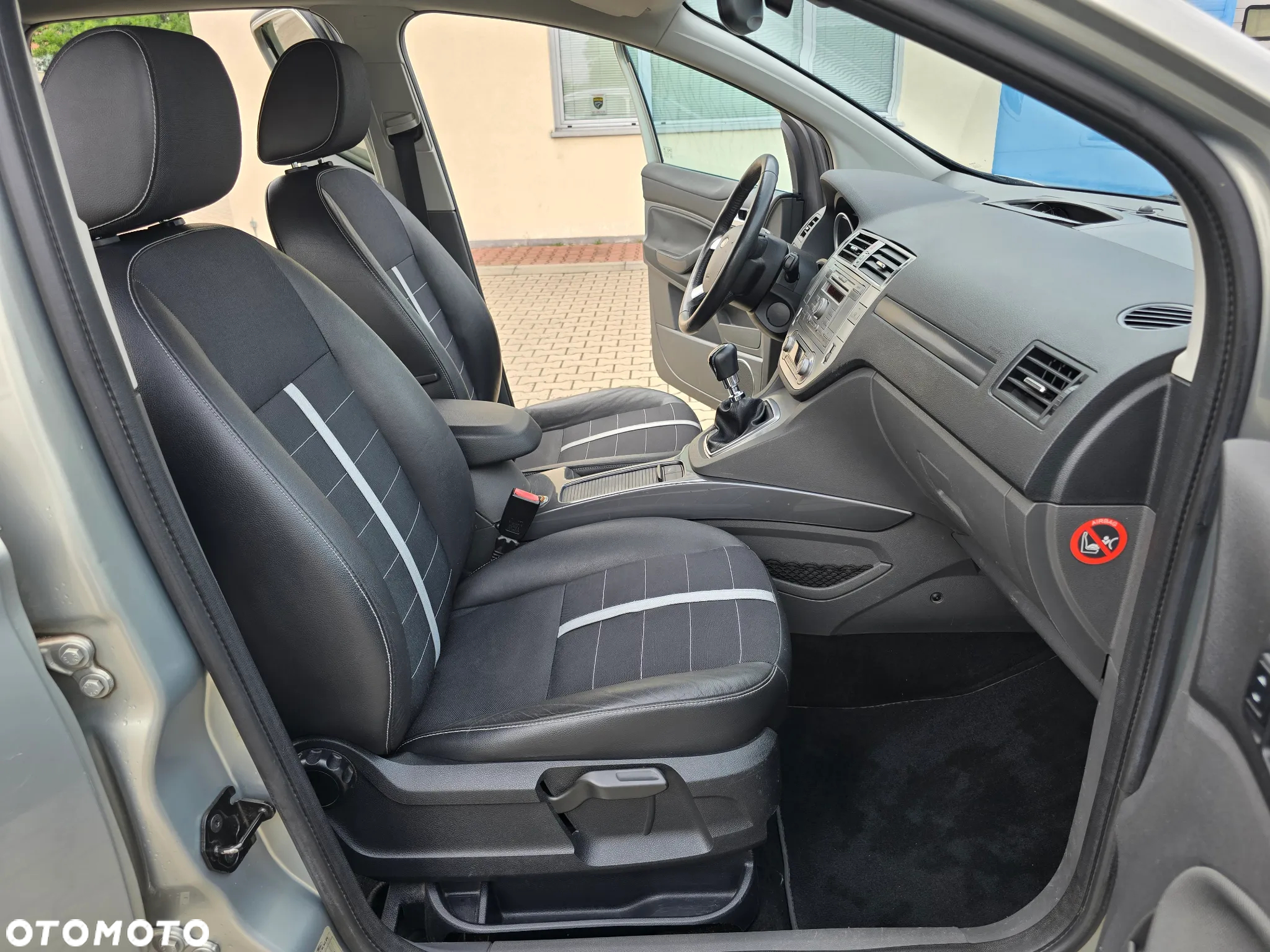 Ford Kuga 2.0 TDCi 4x4 Titanium - 14