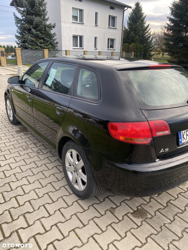 Audi A3 Sportback 1.9 TDI DPF Ambiente - 4