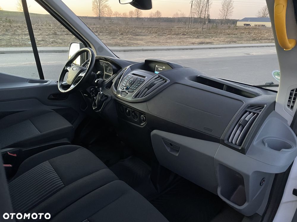Ford Transit - 15