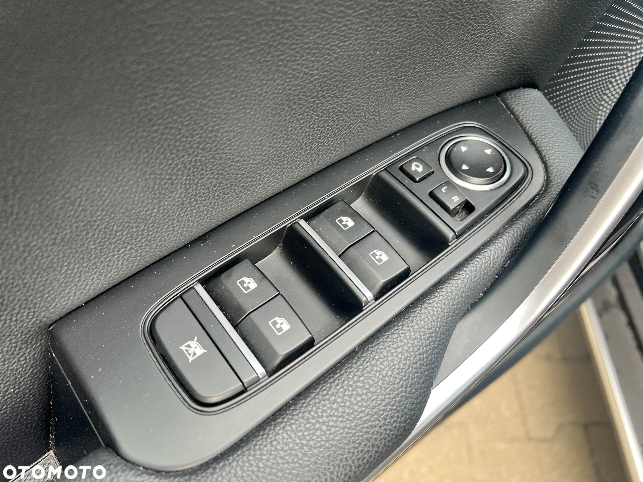 Kia XCeed - 33