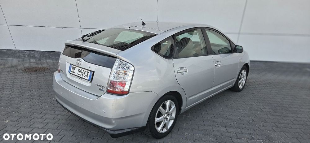 Toyota Prius 1.5 VVT-i Sol - 10