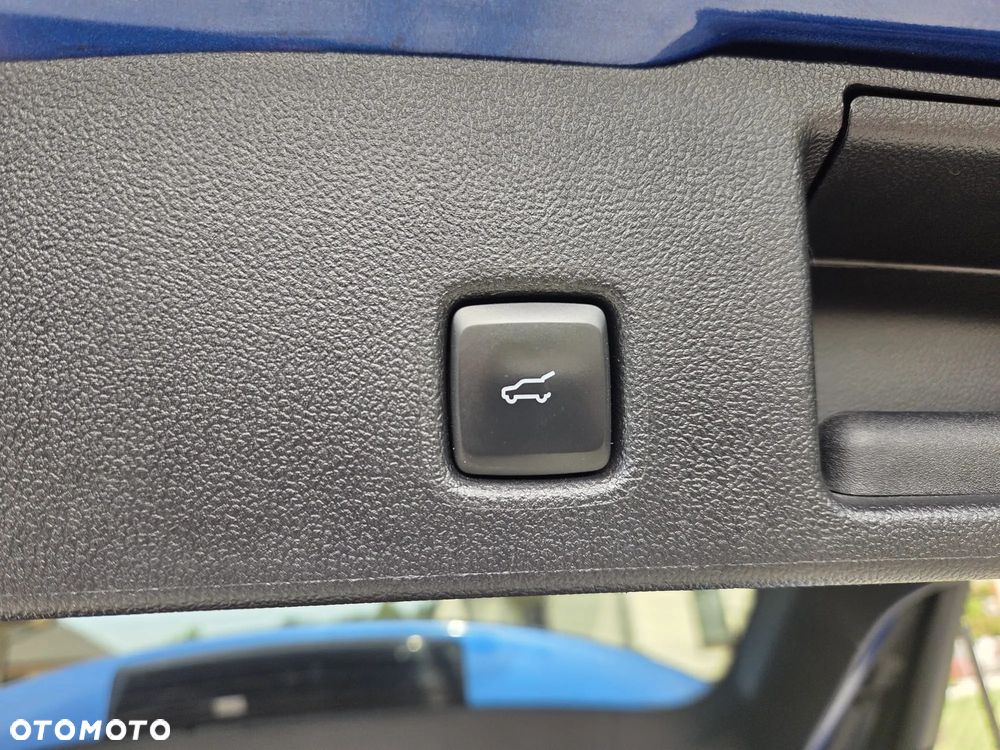 Ford Kuga - 36