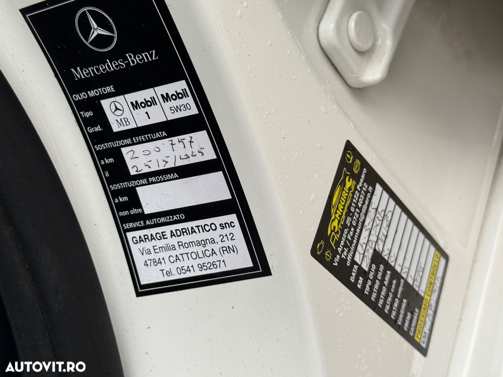 Mercedes-Benz C 220 d 4Matic T 9G-TRONIC Avantgarde - 39