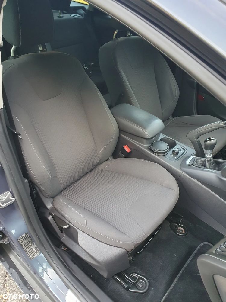 Ford Focus - 12