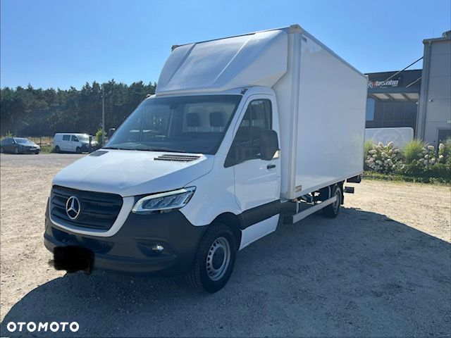 Mercedes-Benz Sprinter - 1