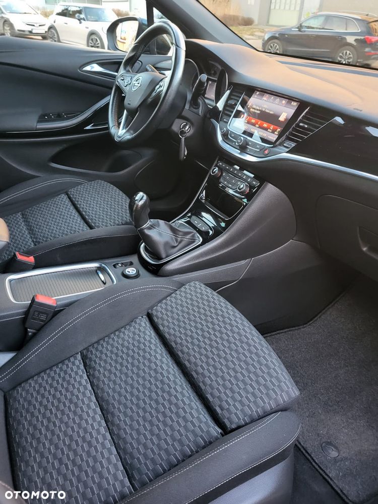 Opel Astra 1.6 D (CDTI) Dynamic - 33