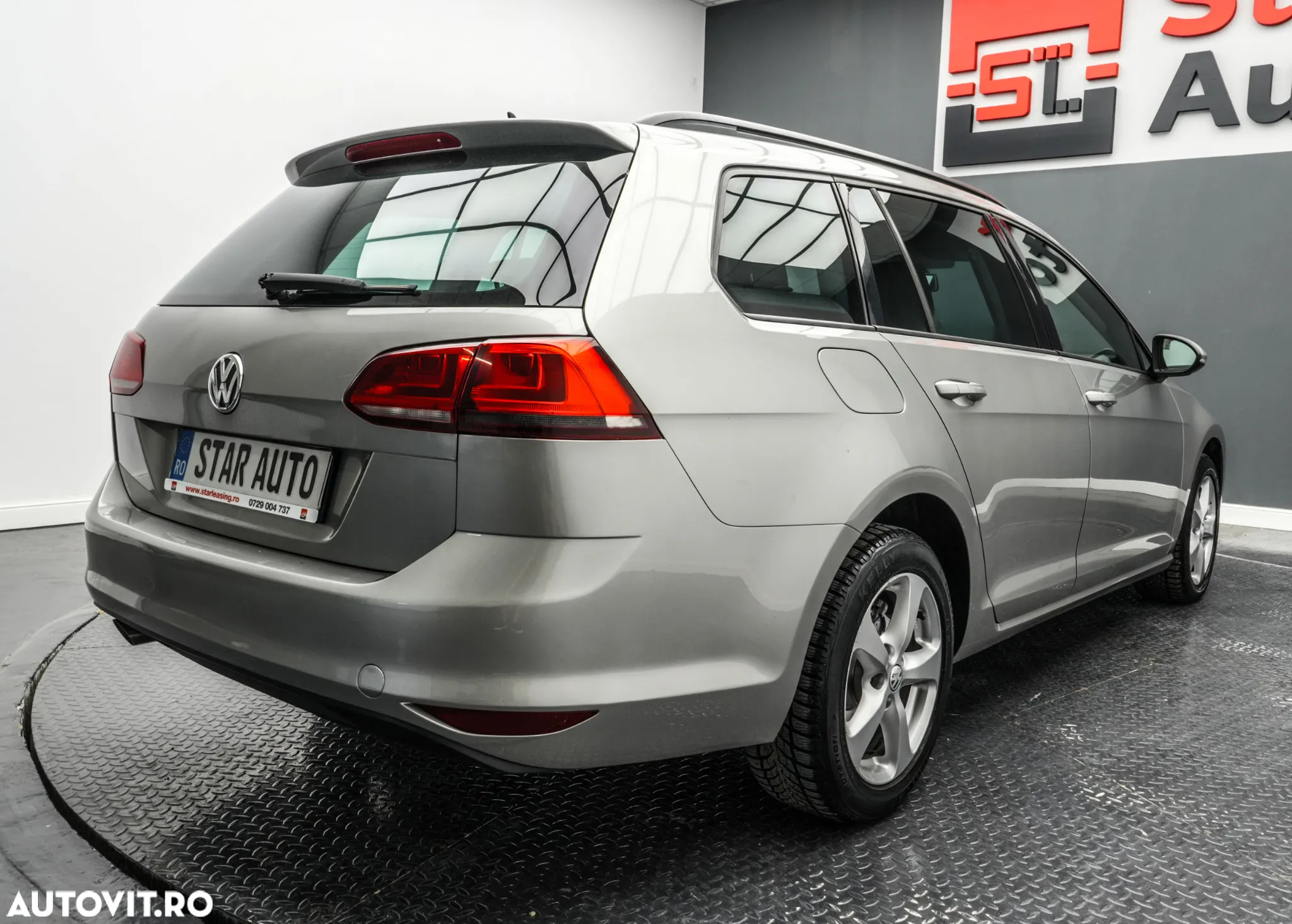 Volkswagen Golf 1.6 TDI DPF DSG Trendline - 6