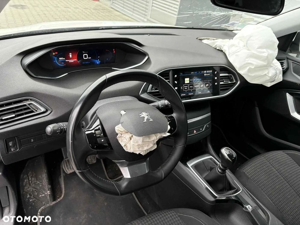 Peugeot 308 1.5 BlueHDi Active Pack S&S - 17